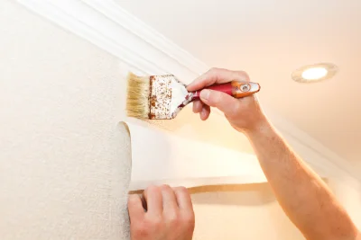 Pose de papier peint à Auvilliers — revêtements muraux et toiles de verre